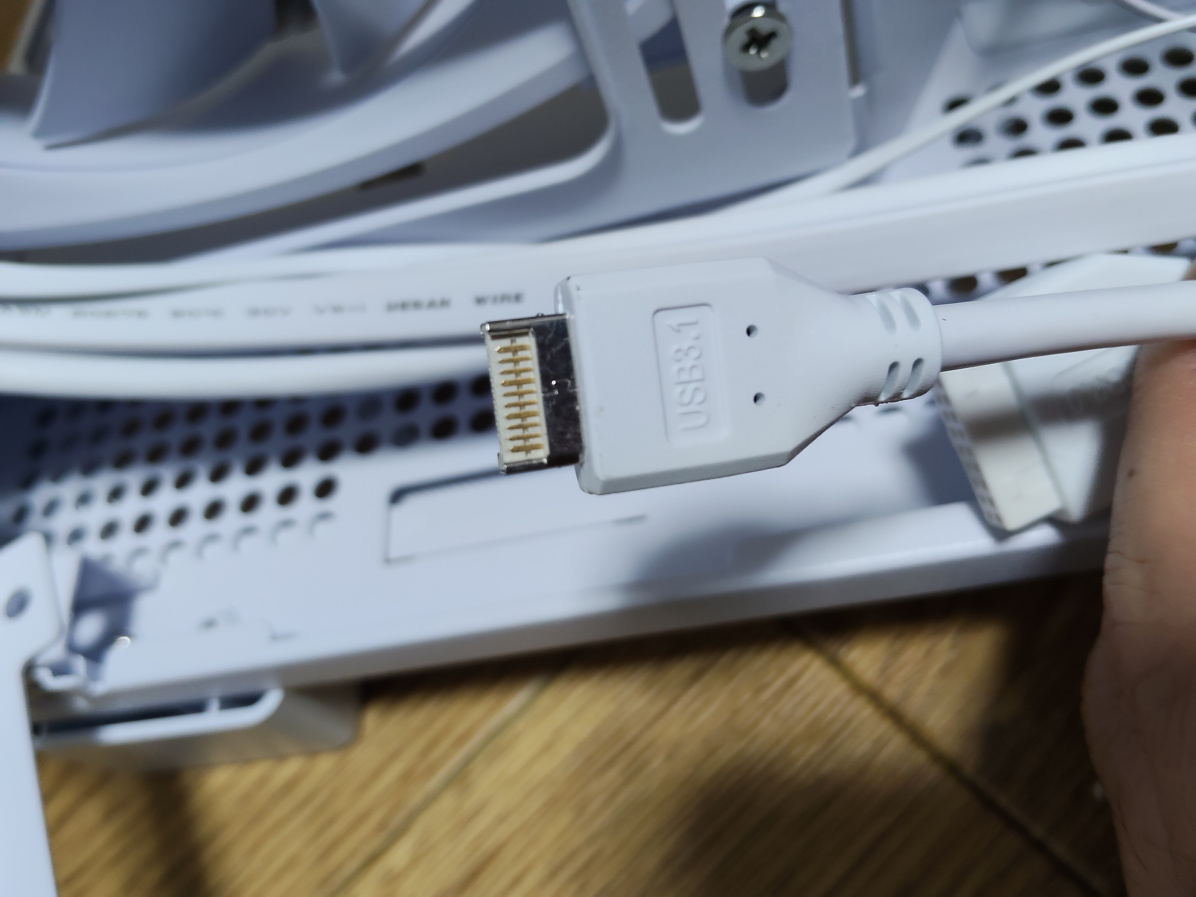 USB 3.2 Gen2 Type-C 前面ポート用ケーブル拡大（USB3.1 表記）